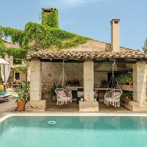 Joan Capo - Adults Only Hotel
