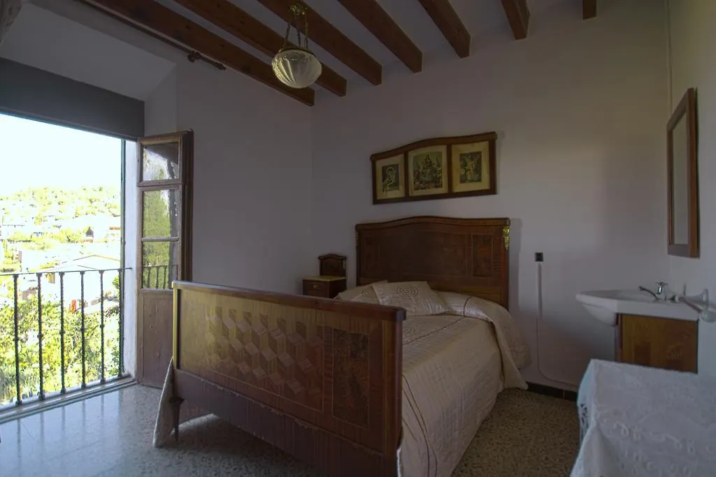ゲストハウス Hostal Miramar ディヤ